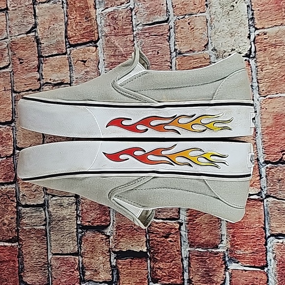 VANS SLIP ON LOWTOPS, WOMANS SIZE 8.5 EUC - Picture 7 of 12